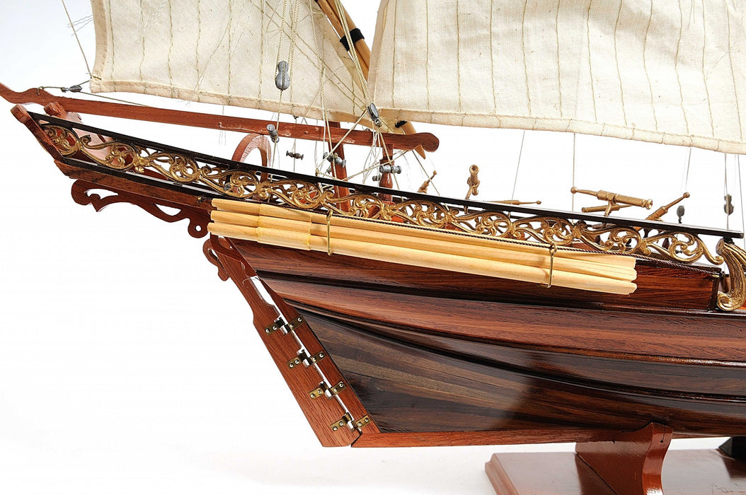 HYGGE CAVE | HAND BUILT REAL WOOD MODEL SHIP